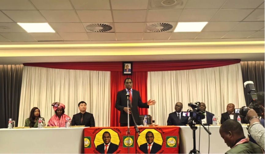 333体育资源总裁助理王治伟受邀 出席赞比亚总统晚宴